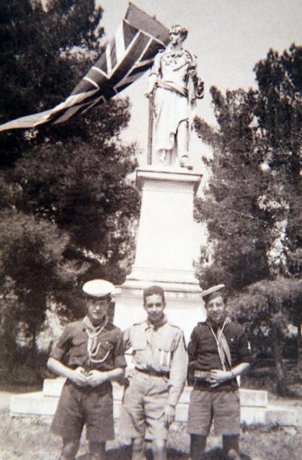 Ο Κωστής Στεφανόπουλος πρόσκοπος το 1946 - Το αντίο του 2ου Συστήματος Προσκόπων Πάτρας - Φωτογραφία 2