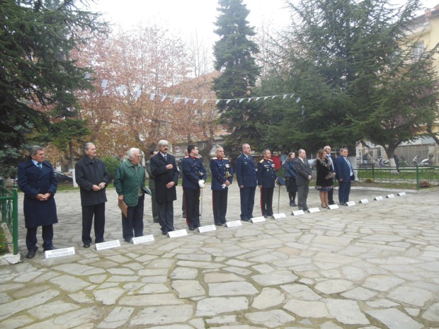Καστοριά: Mε λαμπρότητα οι εκδηλώσεις για την ημέρα εορτασμού των Ενόπλων Δυνάμεων - Φωτογραφία 7