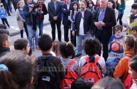 Λαμία: Παραιτήθηκε ο πρόεδρος του Συλλόγου Γονέων για το θέμα με τα προσφυγόπουλα - Φωτογραφία 1