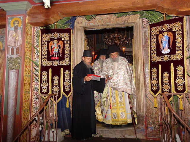 9330 - Ο λαμπρός ο εορτασμός της  Ιεράς Μονής Δοχειαρίου Αγίου Όρους - Φωτογραφία 3