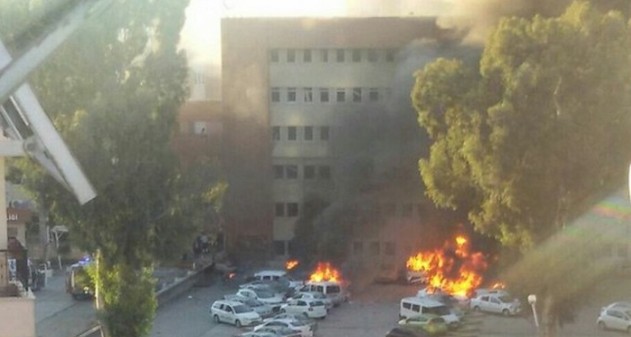 Δύο νεκροί και 16 τραυματίες στην ισχυρή έκρηξη στα Άδανα - Φωτογραφία 1