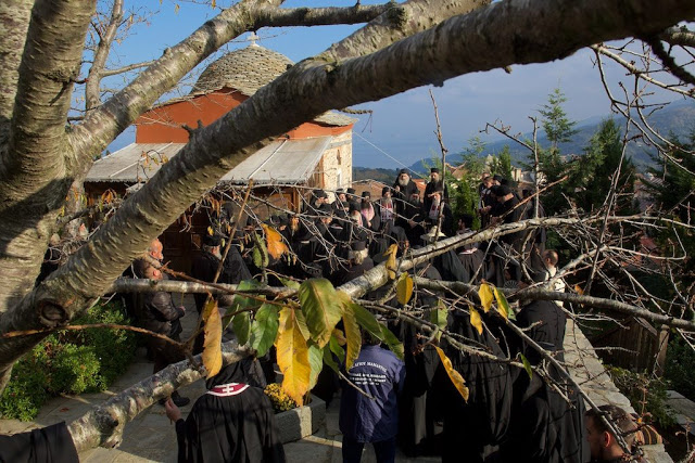 9363 - Εξόδιος ακολουθία του Ιερομονάχου Ιωακείμ Βραχνιώτη - Φωτογραφία 28