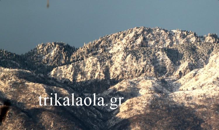 ΔΕΙΤΕ πως φαίνονται σήμερα οι χιονισμένες βουνοκορφές Τρικάλων και Καρδίτσας - Φωτογραφία 1