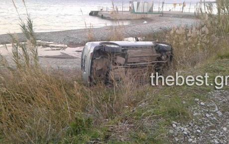 Πάτρα: Δείτε που κατέληξε όχημα το οποίο εξετράπη της πορείας του στο Ακταίο Ρίου και ανετράπη - Φωτογραφία 5