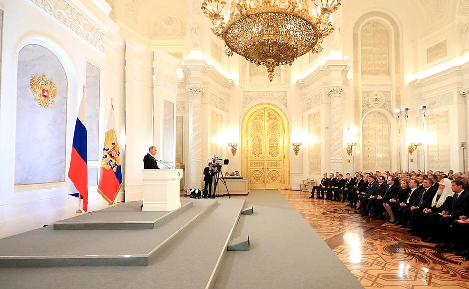Οι 11 βασικές θέσεις του Βλαντιμίρ Πούτιν στην ετήσια ομιλία - Φωτογραφία 1