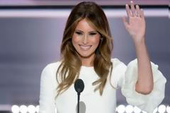 Αυξάνονται οι designers που αρνούνται να ντύσουν τη Melania Trump!
