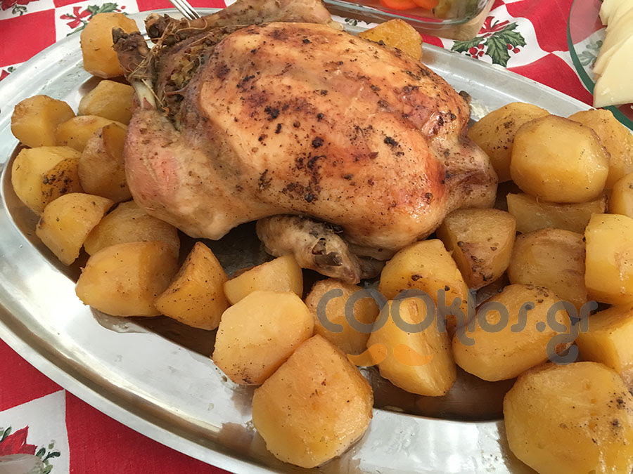 Η συνταγή της Ημέρας: Κοτόπουλο γεμιστό με μελωμένες πατατούλες - Φωτογραφία 1