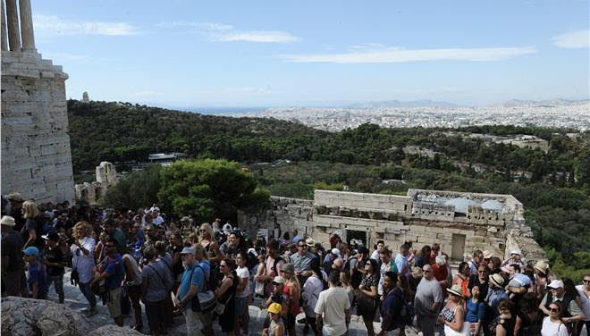 Γέμισαν τα ξενοδοχεία σε Αθήνα και Θεσσαλονίκη, στο 100% οι πληρότητες - Φωτογραφία 1