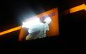 Καρέ καρέ τα επεισόδια στο κέντρο του Αγρινίου-Φθορές και ξυλοδαρμός πολίτη [photos+video] - Φωτογραφία 10