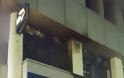 Καρέ καρέ τα επεισόδια στο κέντρο του Αγρινίου-Φθορές και ξυλοδαρμός πολίτη [photos+video] - Φωτογραφία 9