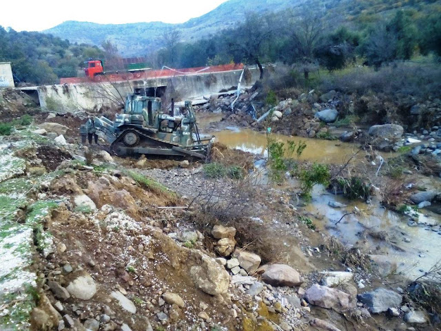 Κοινωνική Προσφορά - Εκτέλεση Έργων σε Περιοχές που Επλήγησαν από τις Πλημμύρες στη Λέσβο. - Φωτογραφία 5