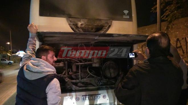 Πυρκαγιά σε λεωφορείο στην οδό Αθηνών - Κινητοποίηση σε Πυροσβεστική και Αστυνομία [photos] - Φωτογραφία 4