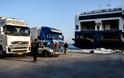 Το αδιαχώρητο σε Χίο και Μυτιλήνη από νταλίκες και οχήματα [video]