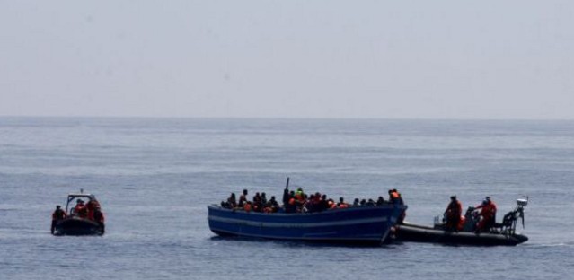 Η ιταλική ακτοφυλακή διέσωσε 1.150 μετανάστες νότια της Σικελίας - Φωτογραφία 1