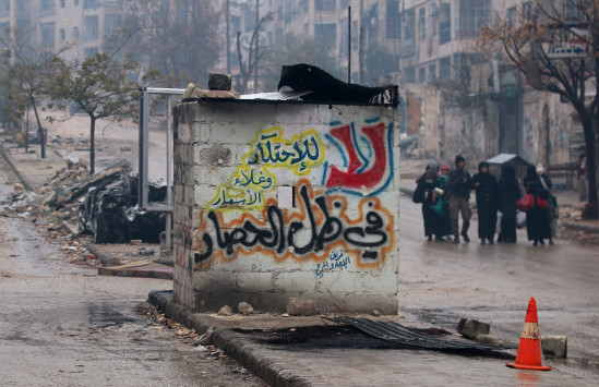 ΚΟΛΑΣΗ επί γης το Χαλέπι! ΤΡΟΜΑΚΤΙΚΕΣ ΕΙΚΟΝΕΣ - Κρατούν τους αμάχους ομήρους... - Φωτογραφία 1