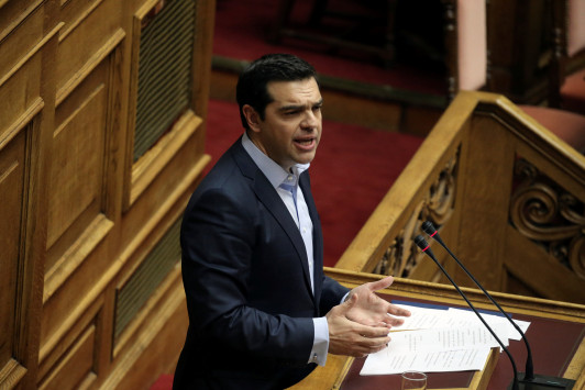 FAZ: «Στο χείλος του γκρεμού η ελάφρυνση του χρέους για την Ελλάδα» - Φωτογραφία 1