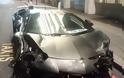 Kαρφώνει την Aventador SV σε αυτοκίνητα σταματημένα στο φανάρι [video] - Φωτογραφία 2