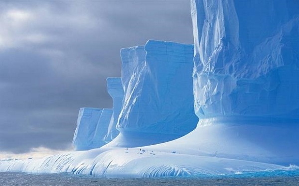 Τι εντόπισαν οι δορυφόροι στην Ανταρκτική και πάγωσαν οι επιστήμονες. Αλλάζουν όσα πίστευαν... - Φωτογραφία 1