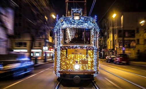 Το γιορτινό τραμ της Βουδαπέστης! - Φωτογραφία 1