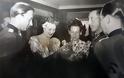 Η άγνωστη φωτογραφία με τον Χίτλερ σε γάμο αξιωματούχου των SS - Φωτογραφία 11