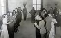 Η άγνωστη φωτογραφία με τον Χίτλερ σε γάμο αξιωματούχου των SS - Φωτογραφία 6