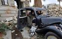 Εξοργιστική απάθεια: «Τουρίστες» βγάζουν σέλφι με φόντο τα ερείπια στο Χαλέπι - Φωτογραφία 2