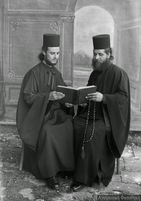 9481 - Στην πανήγυρι της Ιεράς Μονής Σταυρονικήτα, πριν 60 χρόνια! - Φωτογραφία 3