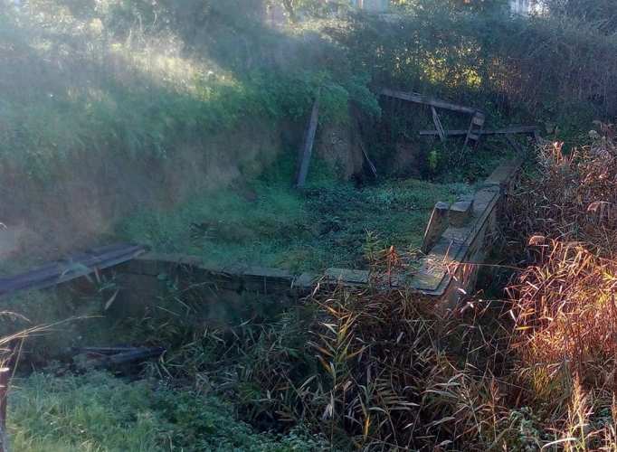 Όργιο ασυδοσίας και αδιαφορίας από δημόσιες υπηρεσίες: Δέσμευσαν περιουσίες… και εγκατέλειψαν το έργο! - Φωτογραφία 2