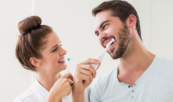 Το πιο συχνό λάθος που κάνεις όταν βουρτσίζεις τα δόντια σου - Φωτογραφία 1