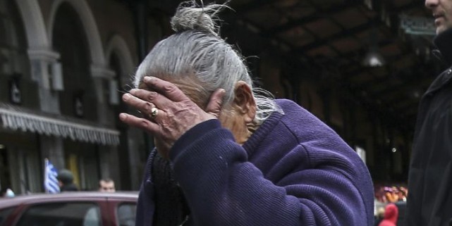 Οικιακή βοηθός φέρεται ότι έκλεψε 16.000 ευρώ από 85χρονη - Φωτογραφία 1