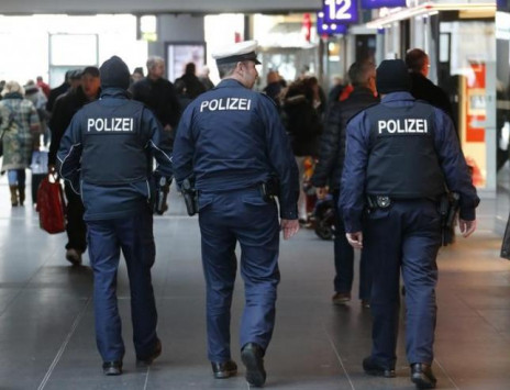 Σε πλήρη συναγερμό οι αρχές στη Γερμανία! - Ετοίμαζαν τρομοκρατική επίθεση σε εμπορικό κέντρο - Φωτογραφία 1