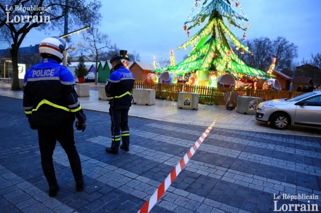 Συναγερμός στη Γαλλία -Εκκενώθηκε χριστουγεννιάτικη αγορά στην πόλη Μετς - Φωτογραφία 2