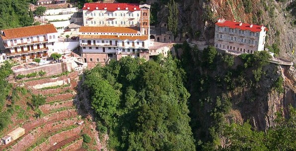 Προυσός Ευρυτανίας: η μονή, η «Μαύρη Σπηλιά» και το προσούτο - Φωτογραφία 3
