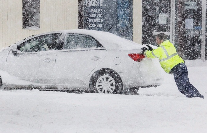 Πώς θα οδηγείς με ασφάλεια σε πάγο και χιόνια - Φωτογραφία 2