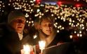 Γιόρτασαν τα Χριστούγεννα παρά τον φόβο και τη θλίψη στη Γερμανία