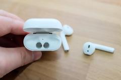 Προβληματικές οι μπαταρίες των πρώτων AirPods