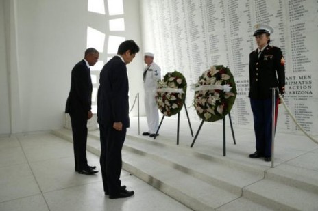 Ιστορική συνάντηση Ομπάμα - Άμπε στο Περλ Χάρμπορ - Φωτογραφία 2