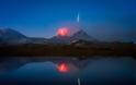 Ίσως η «Φωτογραφία της Χρονιάς»: Μετεωρίτης πάνω από ηφαίστειο - Φωτογραφία 2