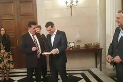 Τα Πρωτοχρονιάτικα Ηπειρώτικα Κάλαντα έψαλε η Χορωδία Παραδοσιακής Μουσικής της Πανηπειρωτικής Συνομοσπονδίας Ελλάδος στον Ηπειρώτη Πρόεδρο της Κυβέρνησης Αλέξη Τσίπρα