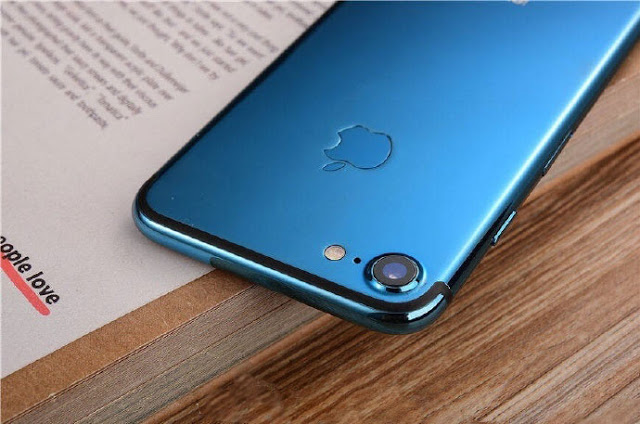 Εικόνα ενός μπλε iphone 7 κυκλοφόρησε στο διαδίκτυο - Φωτογραφία 1