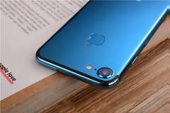 Εικόνα ενός μπλε iphone 7 κυκλοφόρησε στο διαδίκτυο