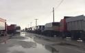 Μεσολόγγι: Στην ουρά φορτηγά για προμήθεια αλατιού εν όψει του κύματος κακοκαιρίας