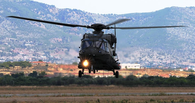 Αεροδιακομιδή Ασθενούς με Ελικόπτερο της Αεροπορίας Στρατού - Φωτογραφία 1