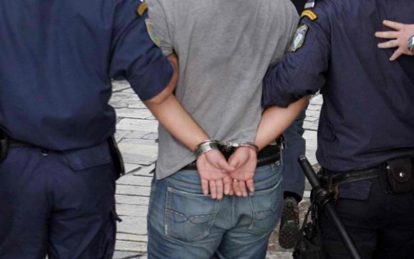 Σύλληψη 48χρονου Βούλγαρου, μέλος σπείρας που εξαπάτησε γυναίκα στον Αλμυρό - Φωτογραφία 1