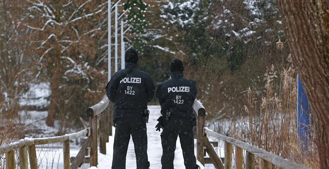 Πάνω από 120 κιλά εκρηκτικής ύλης έκρυβαν δύο πιθανοί τρομοκράτες στη Γερμανία - Φωτογραφία 1