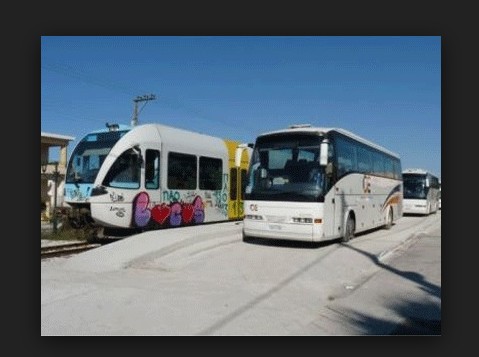 ΑΝΑΓΝΩΣΤΗΣ: Αποκλεισμένοι στο Κιάτο επιβάτες της ΤΡΑΙΝΟΣΕ - Φωτογραφία 1
