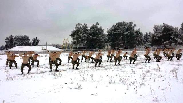 Φωτό - Έλληνες κομάντο εκπαιδεύονται στο χιόνι! - Φωτογραφία 8
