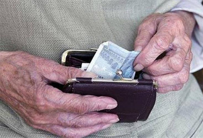 Παράπονα Κυπρίων συνταξιούχων: Καμιά απάντηση για την επιστροφή της έκτακτης εισφοράς για την άμυνα - Φωτογραφία 1