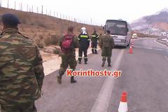 Βίντεο και φωτό από τη φωτιά στο λεωφορείο που μετέφερε 45 άτομα από τη ΣΣΕ