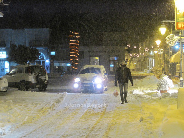 Η χιονισμένη Μύρινα της Λέσβου σε ένα μοναδικό φωτορεπορτάζ - Φωτογραφία 13
